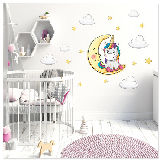 Ayda Oturan Yavru Unicorn  Bulutlar ve Yıldızlar Çocuk Odası Duvar Sticker